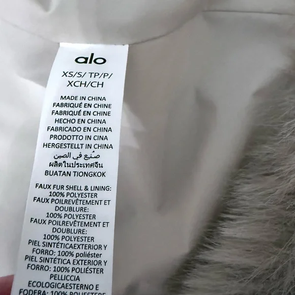 Alo Yoga Opulent Faux Fur Statement Jacket in Oat worn once - Picture 3 of 12